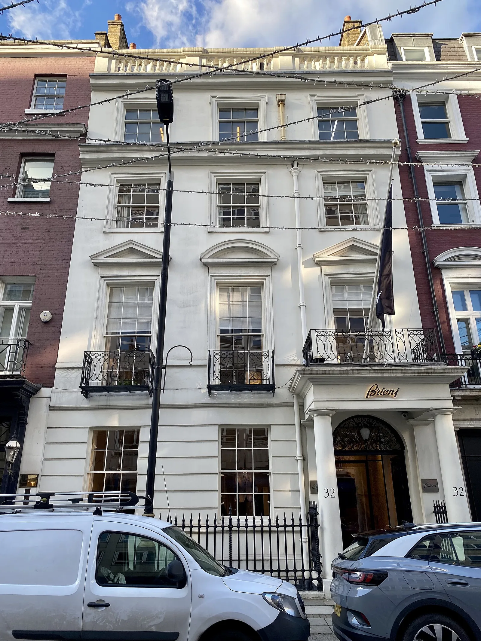 Brioni stores worldwide