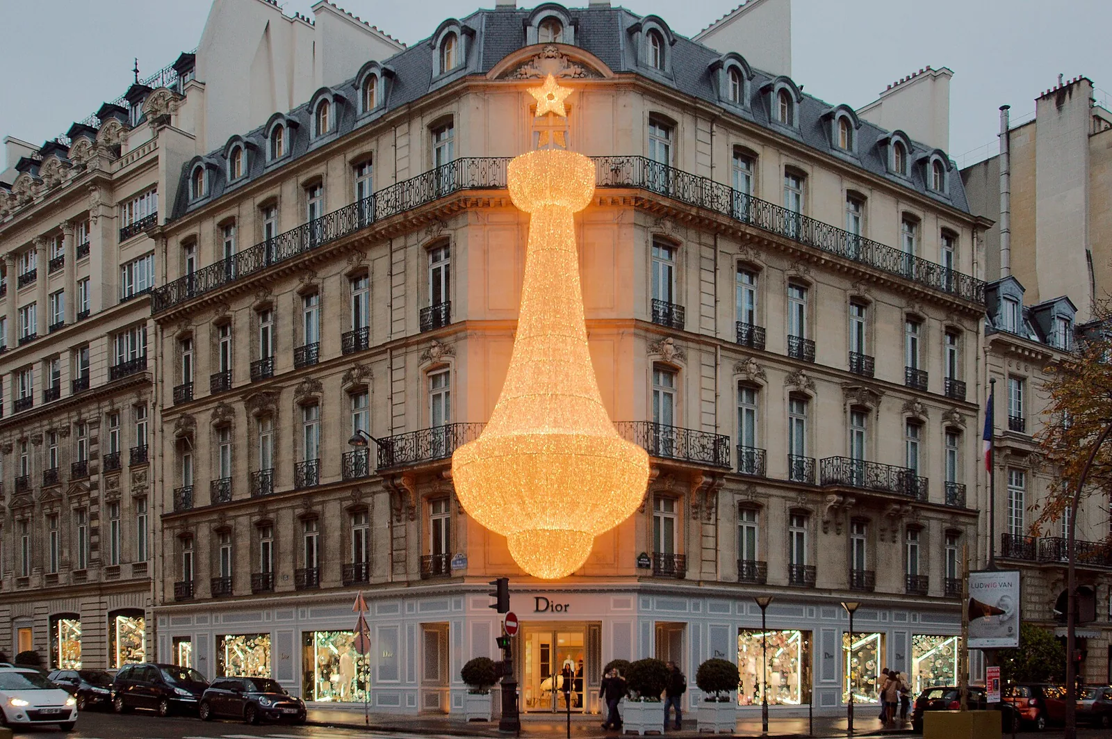 Dior stores worldwide