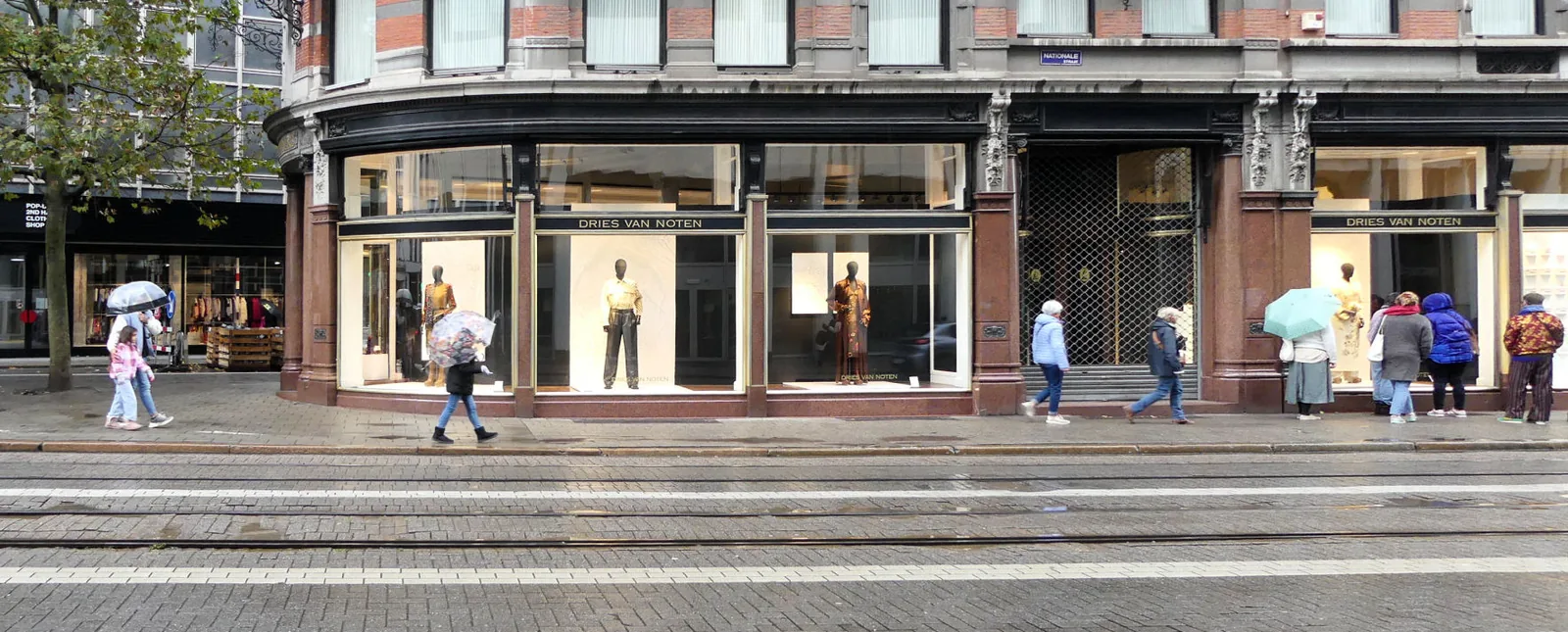 Dries Van Noten stores worldwide