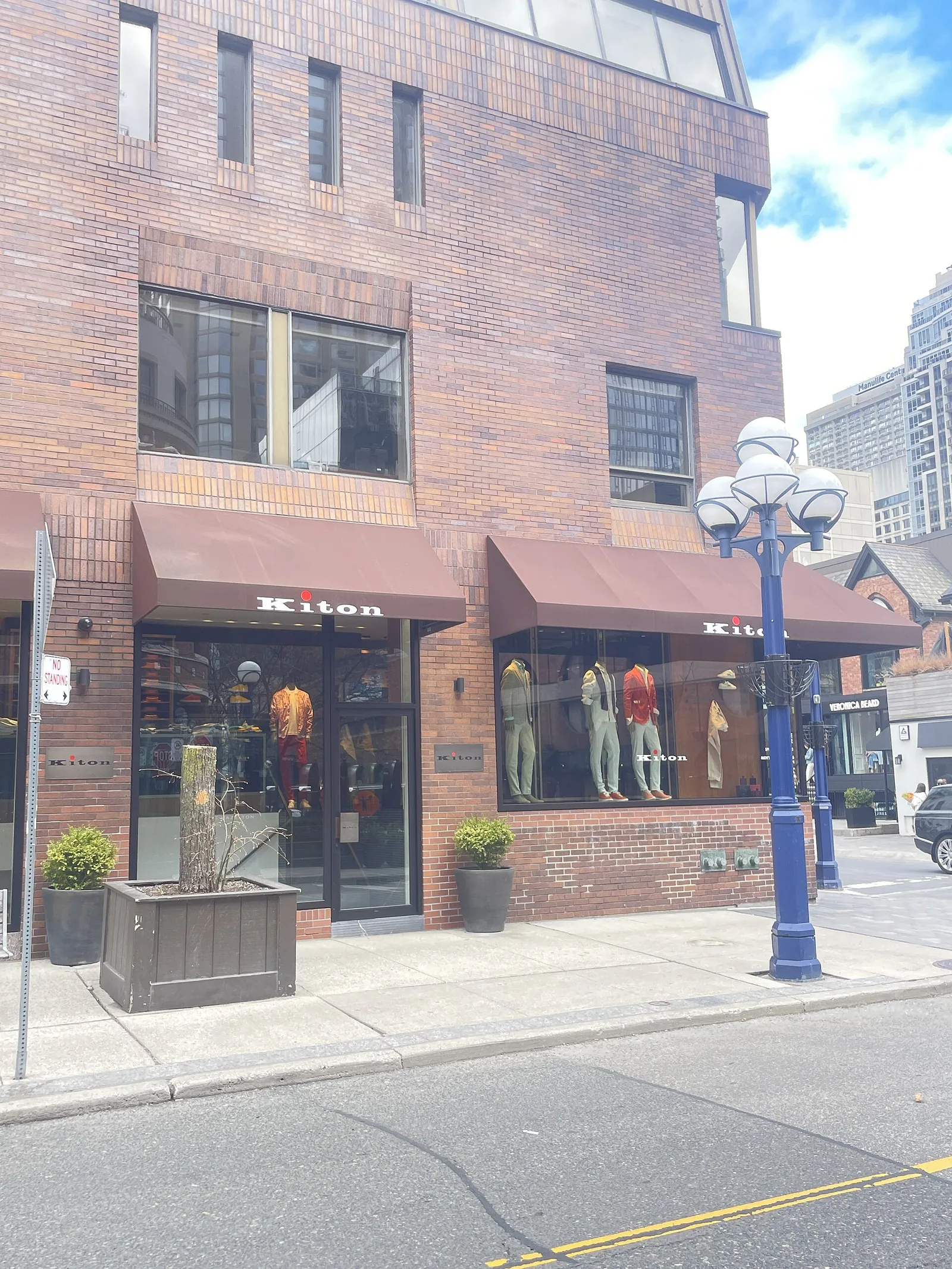 Kiton stores worldwide