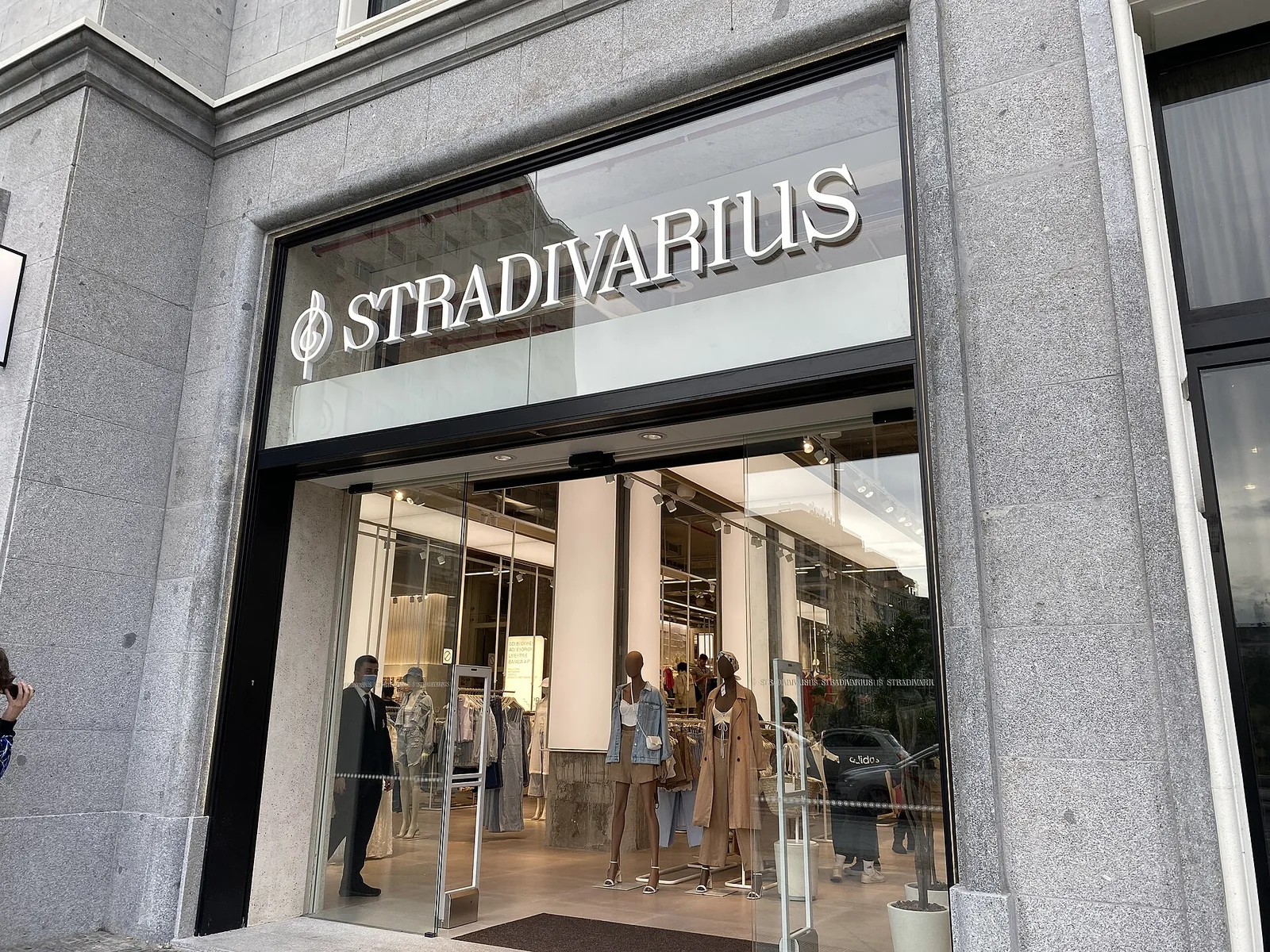 Stradivarius stores worldwide